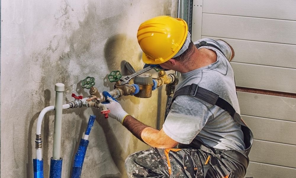 Plumber Helper